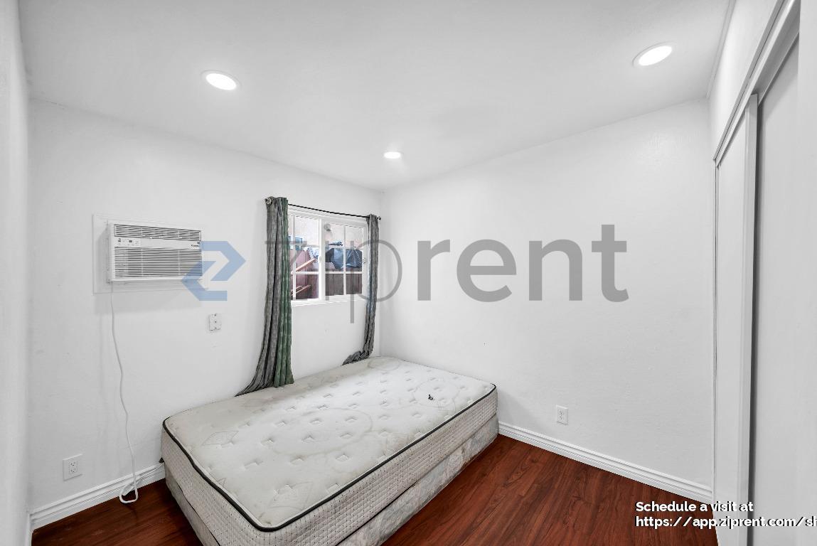 Building Photo - 17402 Horst Ave