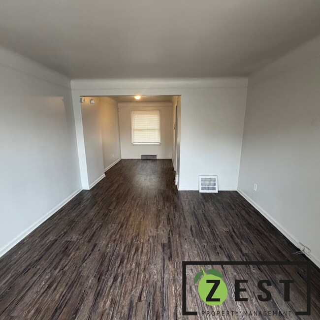 Building Photo - 18675 Meyers Rd