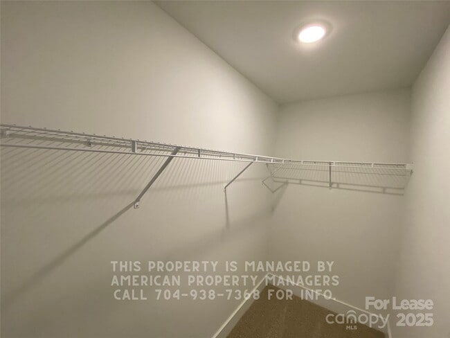 Building Photo - 299 Messner St