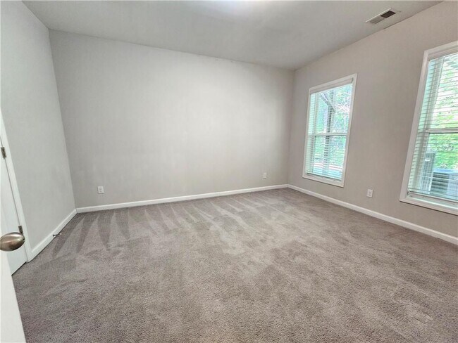 Building Photo - 871 Sunset Park Dr