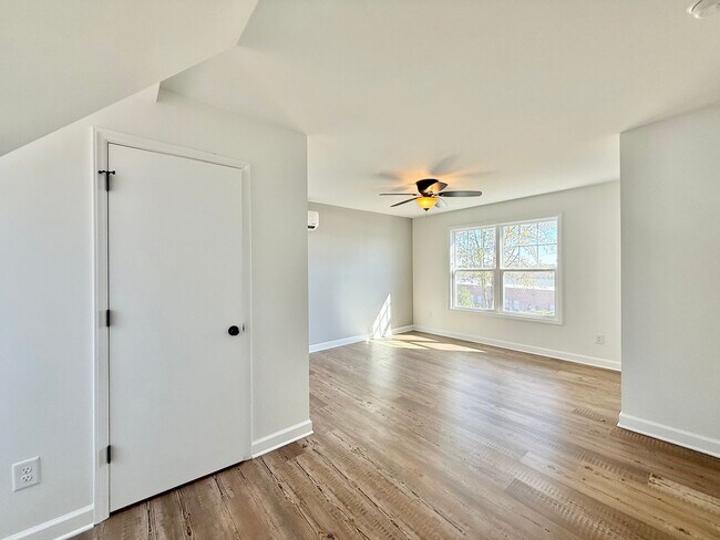 Building Photo - Newly Remodeled 3BD, 2BA Wake Forest Home on a Large, Private Lot with a Bonus Room and a Fenced ...