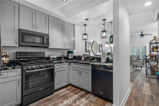 Building Photo - 2601 S Broadmoor Dr