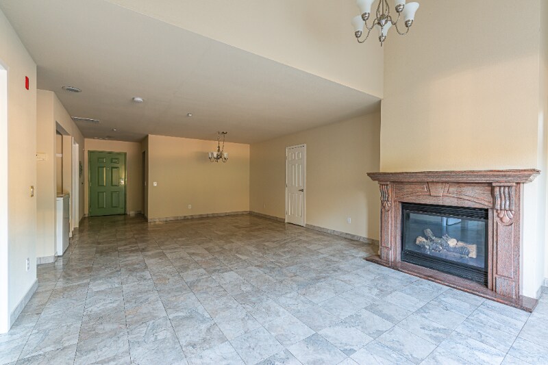 Building Photo - 120 Caldecott Ln