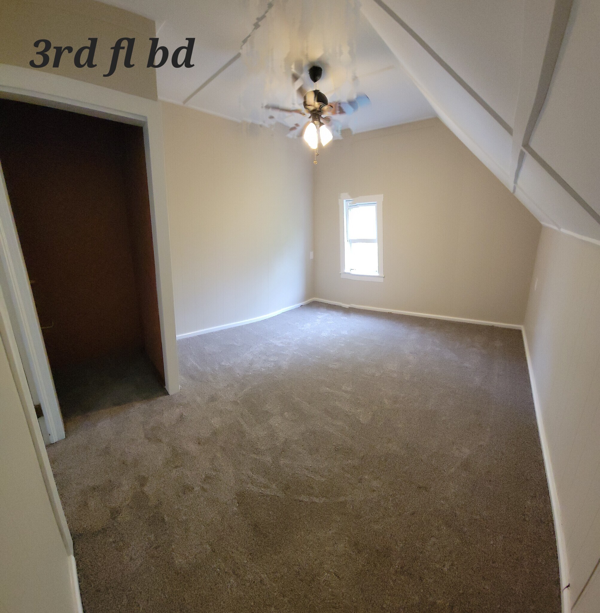 Building Photo - 1439 W Clifton Blvd