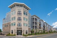 Building Photo - The Summit Apartment Homes