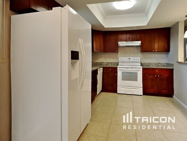 Building Photo - 10951 110th Ave N