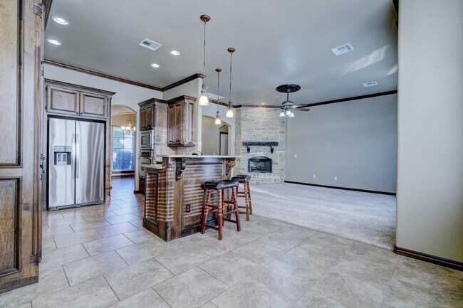 Building Photo - 812 Ryan Rd