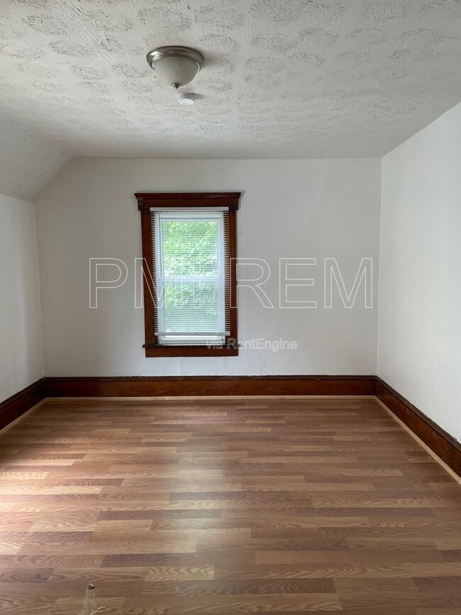 Building Photo - 2325 4th St NW