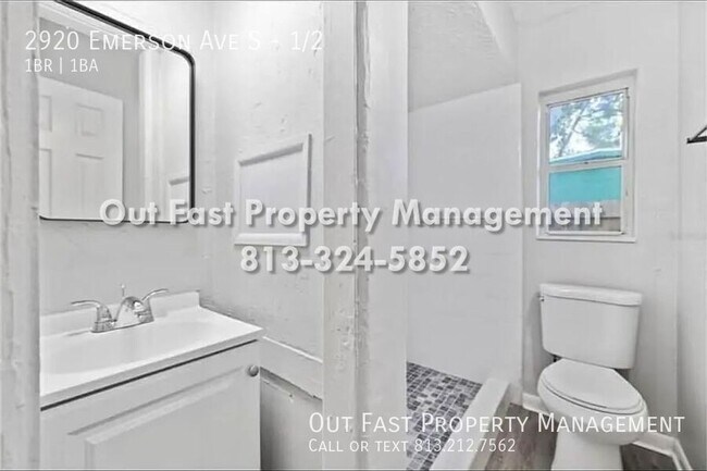 Building Photo - 2920 Emerson Ave S