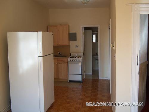 Building Photo - 40 Anderson St