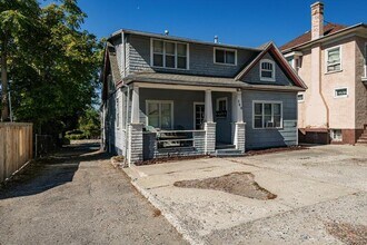 Building Photo - 368 S University St
