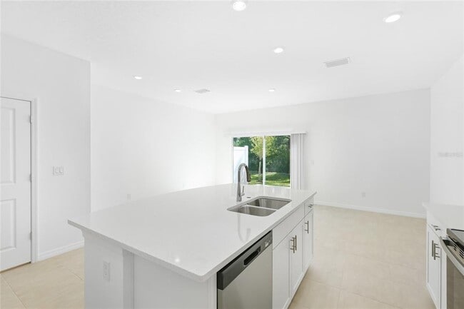 Building Photo - 15156 Cuzcorro Ct