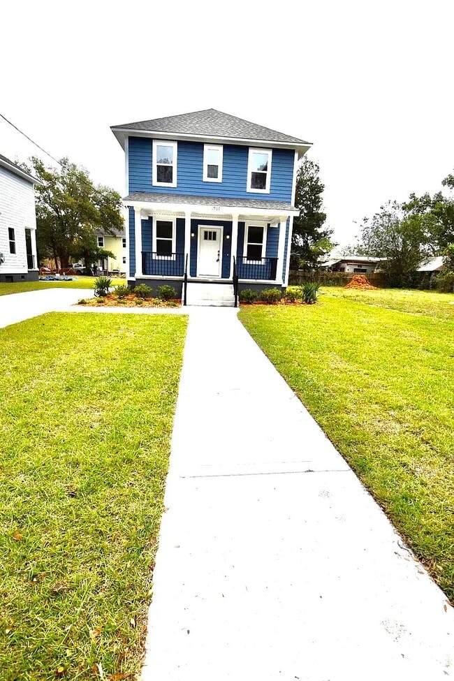 Building Photo - 1907 Grayson St