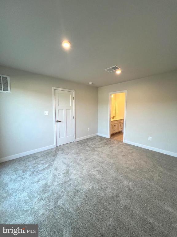 Building Photo - 4308 Ellipse Ter