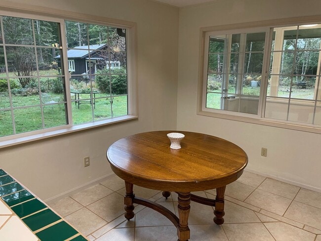Building Photo - Single Level Home in Langley!