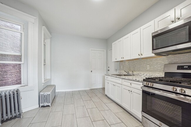 Building Photo - 93 Monticello Ave