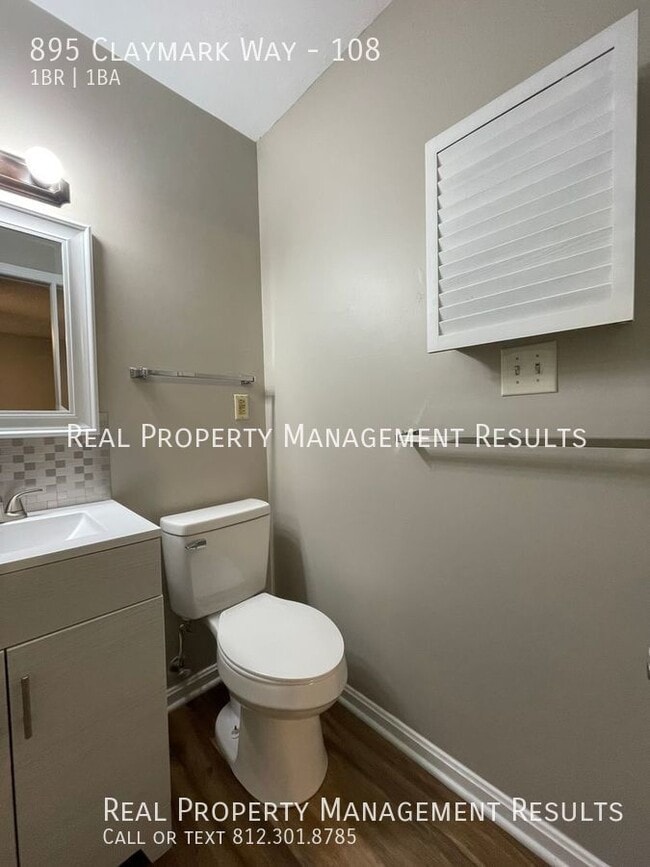 Building Photo - 895 Claymark Way