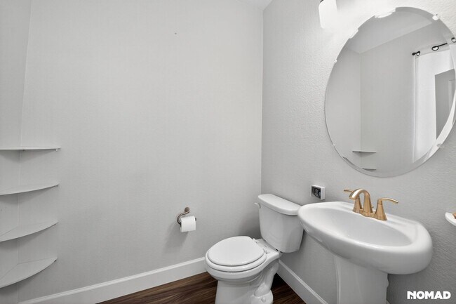 Building Photo - 9822 Rosalee Peak St