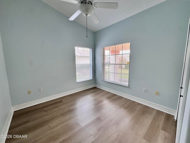 Building Photo - 1419 Coconut Palm Cir