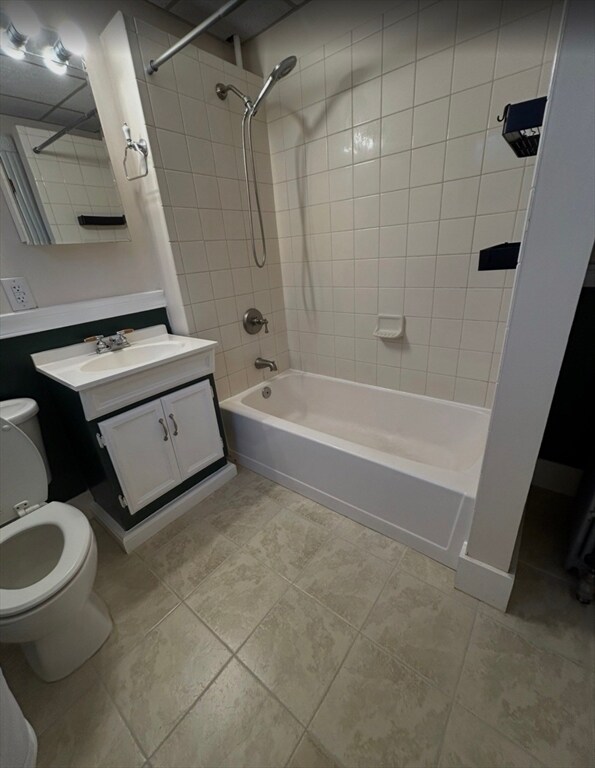 Building Photo - 23 Converse St