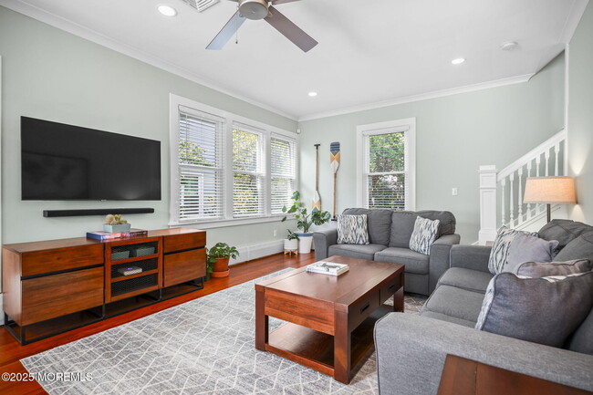 Building Photo - 50 Waverly Pl