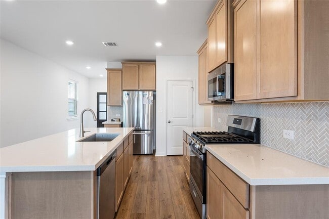 Building Photo - 751 Papaya Dr