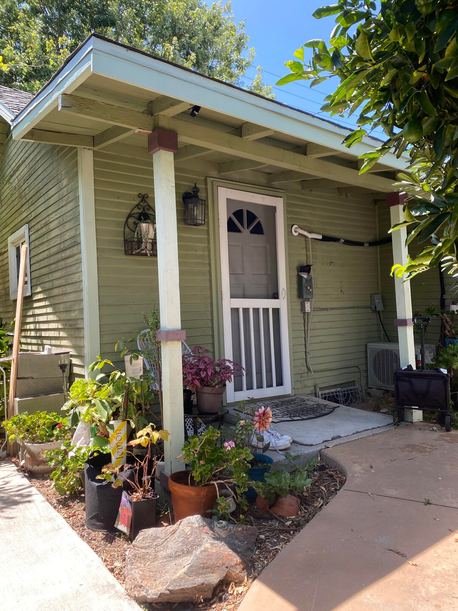 Front of Studio - 1845 Junipero Ave