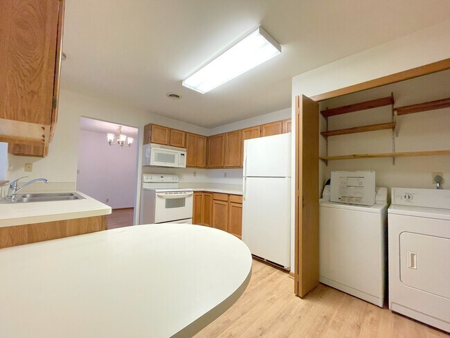 Building Photo - 3228 Wood Rd