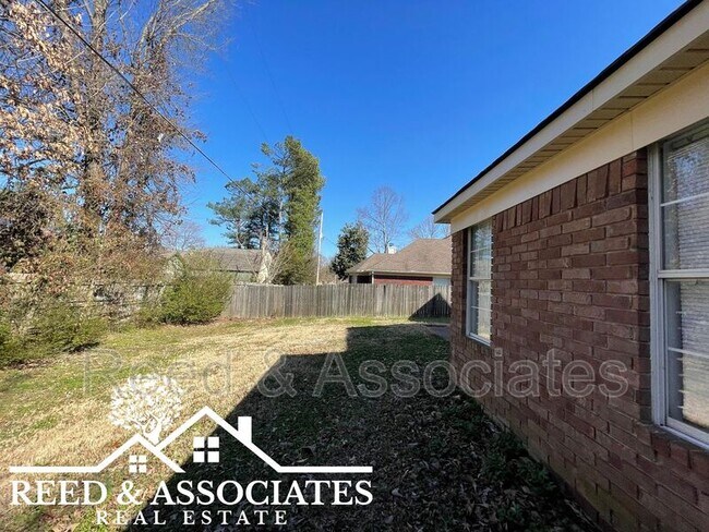 Building Photo - 5632 Pecan Trce
