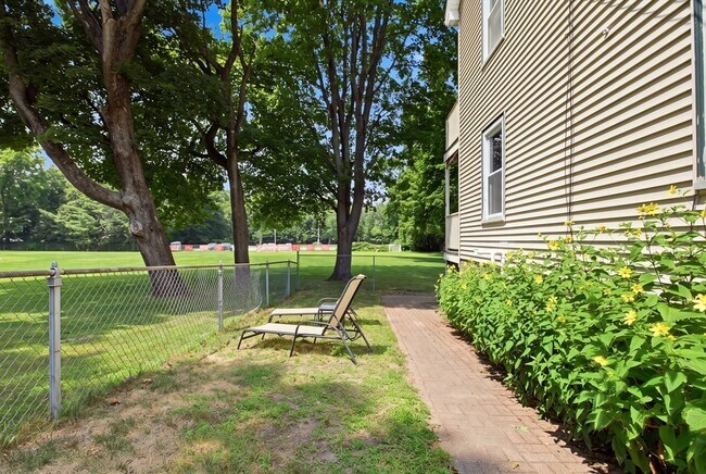 Building Photo - 181 Churchills Ln