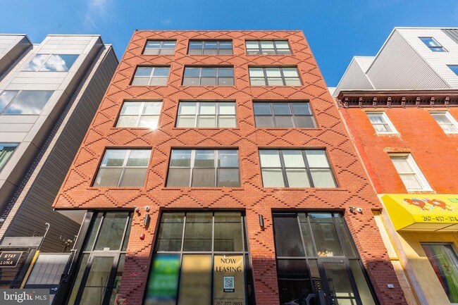 Building Photo - 1533 Ridge Ave