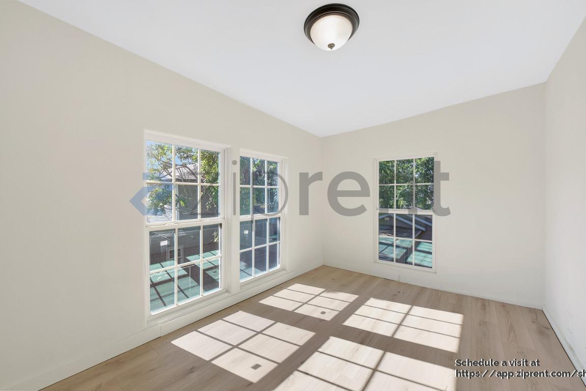 Building Photo - 3711 Wendelkin St