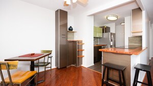 Building Photo - 6171 N Sheridan Rd