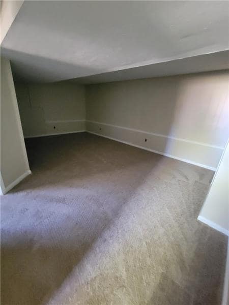 Building Photo - 6452 Westland Dr