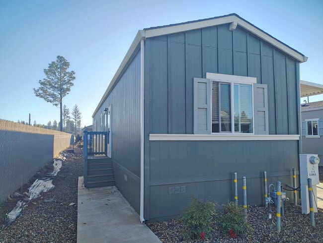 Building Photo - 5510 Clark Rd