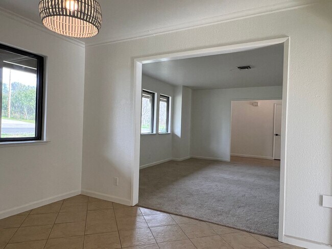 Building Photo - Classic Granite Bay Ranch Style 3/2/3 w Pasture