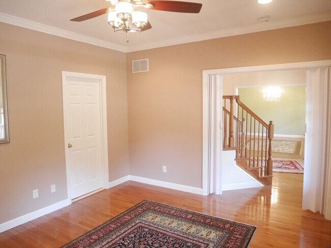 Building Photo - Elegant Coastal Home with Spacious Layout Near Lewes Beach
