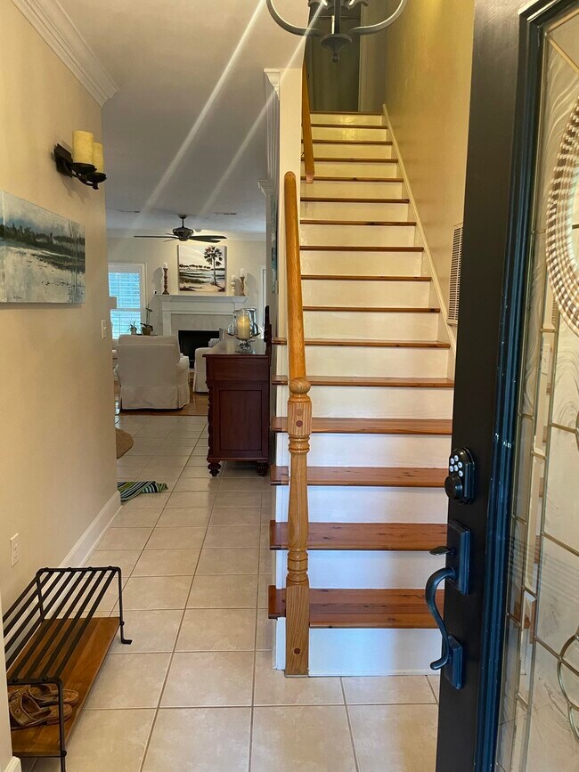 Building Photo - 8970 Eagles Ridge Dr