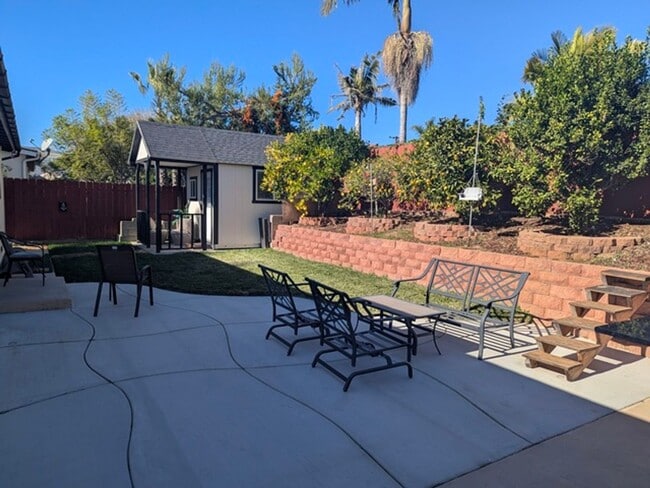 Building Photo - 3 Bedroom - 2 Bathroom Home in San Diego