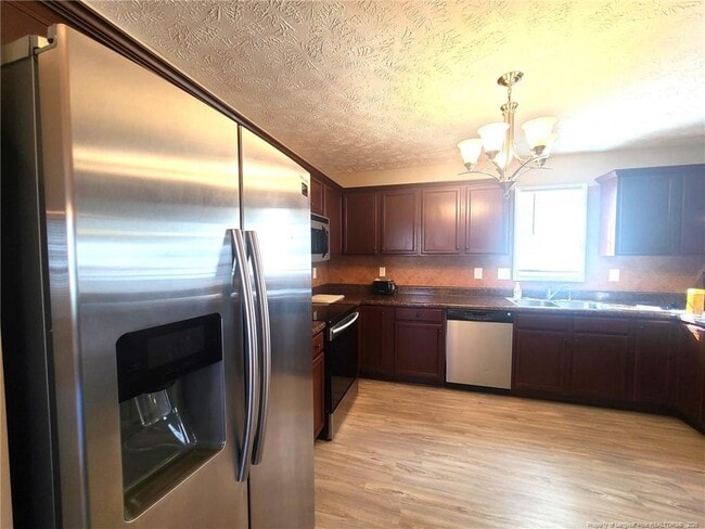 Building Photo - 972 Screech Owl Dr