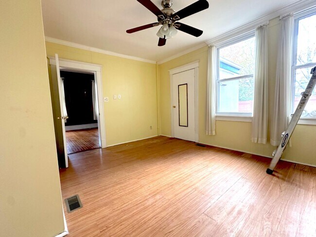 Building Photo - 151 N Broadway