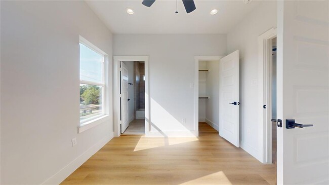 Building Photo - 12252 Kirkgard Dr