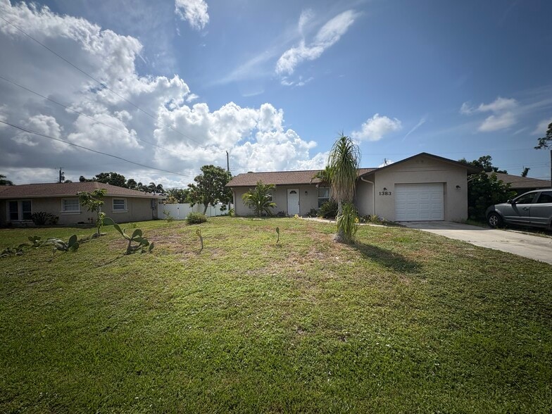 Primary Photo - 1383 Tinamou Rd