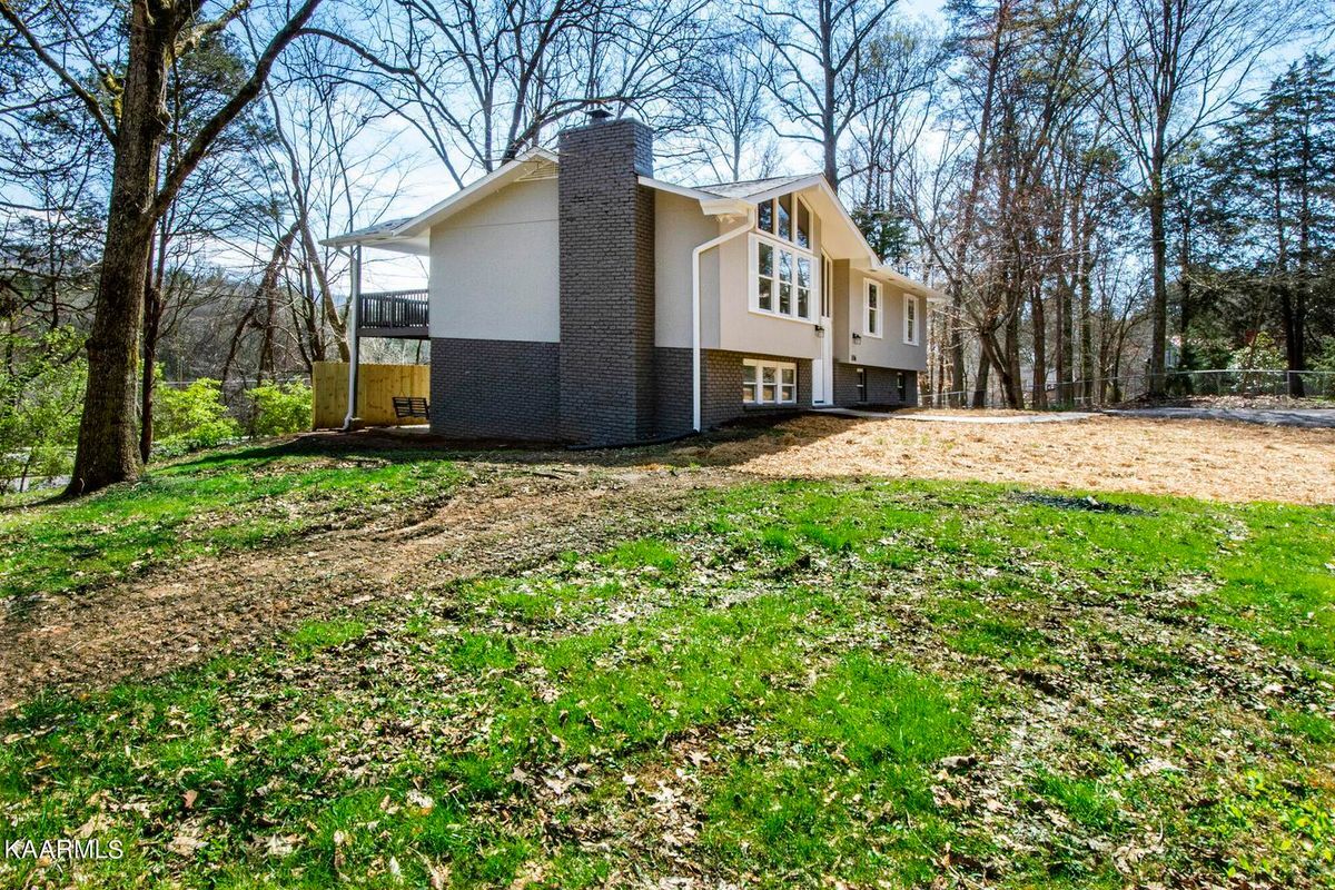 Building Photo - 106 Newport Dr