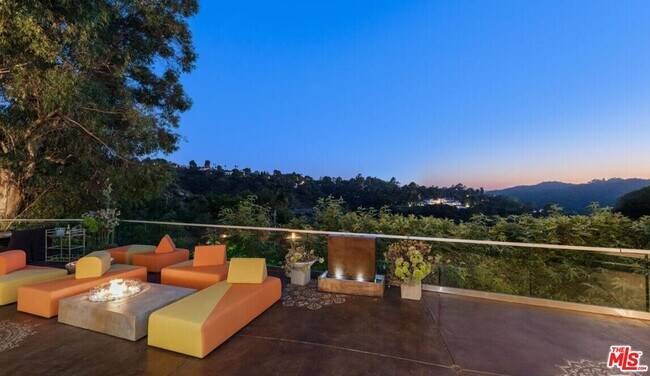 Building Photo - 2766 Ellison Dr