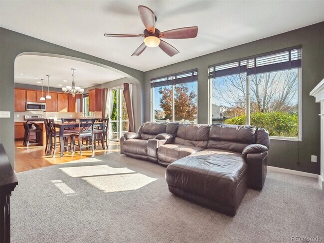 Building Photo - "Charming 3-Bed Sanctuary in Englewood: Spacious 3,089 Sq Ft with 2.5 Baths!"
