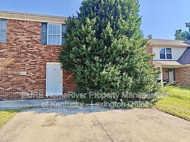 Building Photo - 1053 Merrick Dr