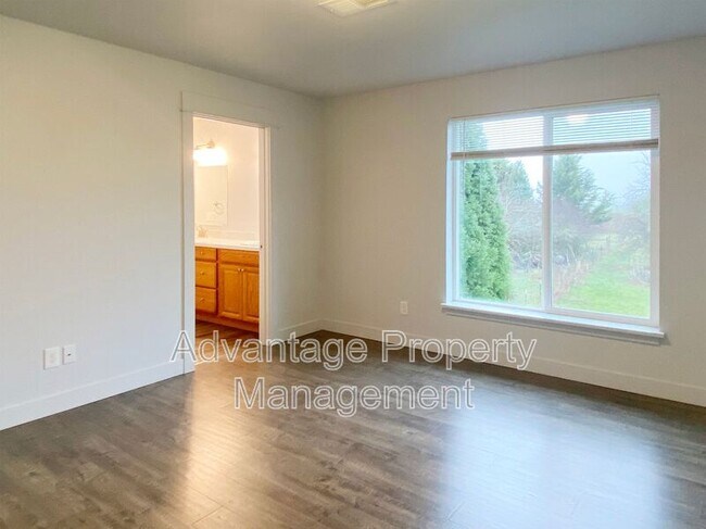 Building Photo - 1170 Linn Way