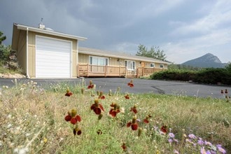 Building Photo - 1821 Raven Ave