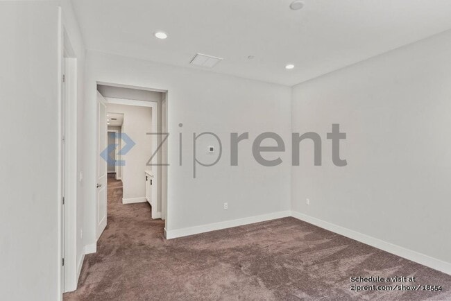 Building Photo - 842 Anson Ln